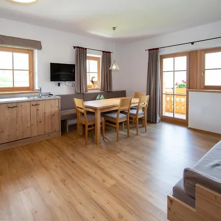 Farm stay Klampfererhof